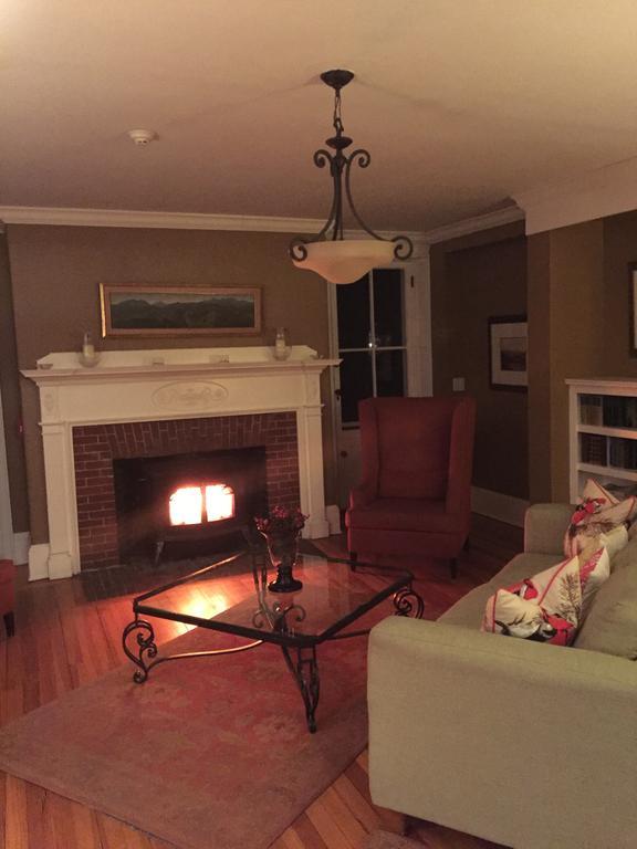 Snapdragon Inn Windsor Dış mekan fotoğraf