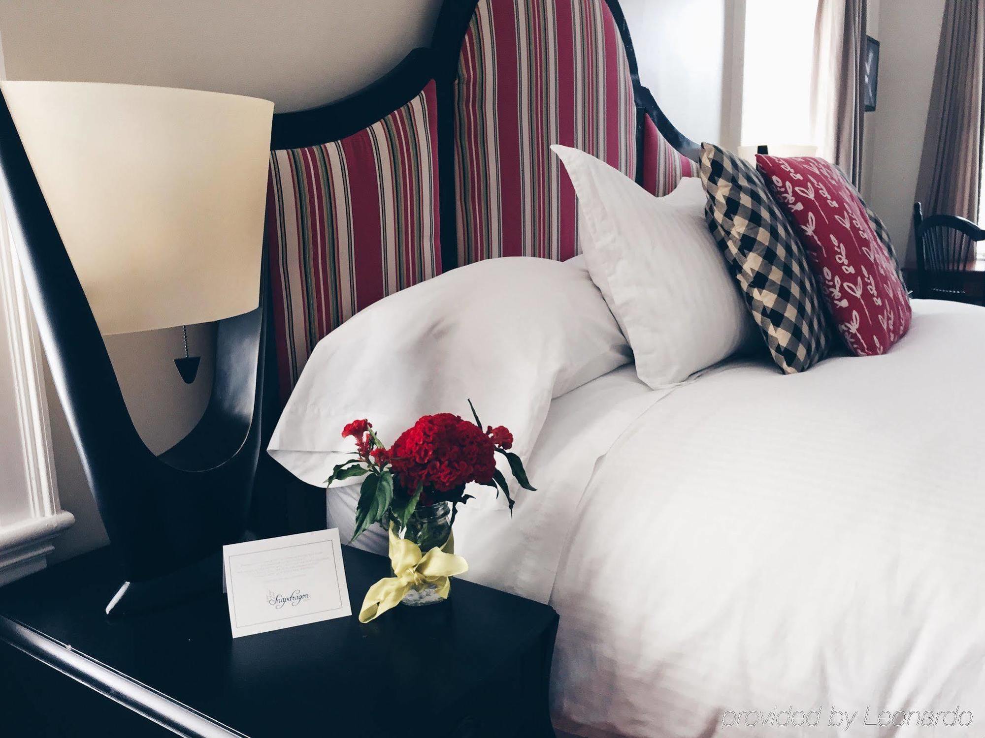 Snapdragon Inn Windsor Dış mekan fotoğraf